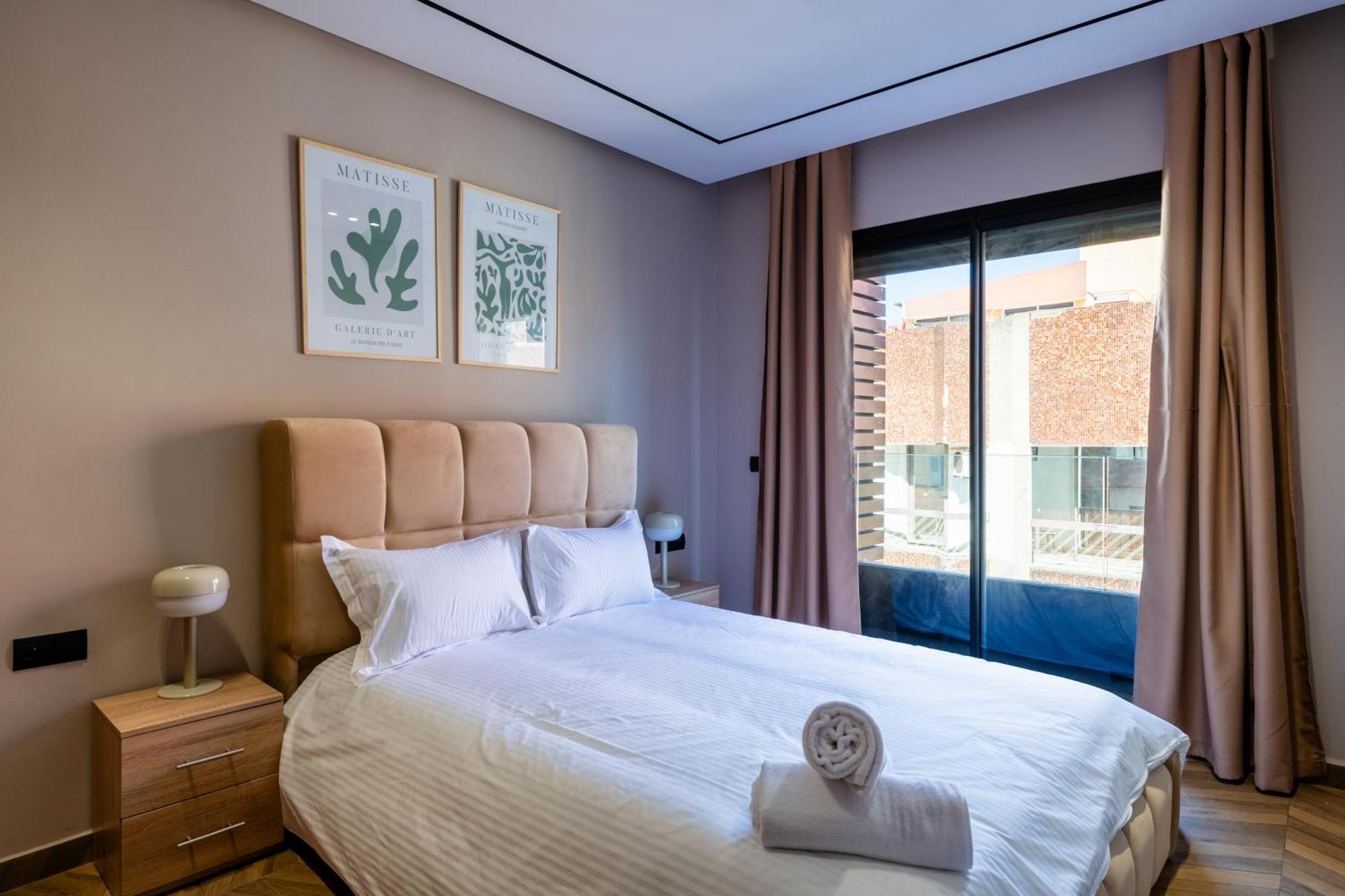 Tt Holidays Modern Center Apartment